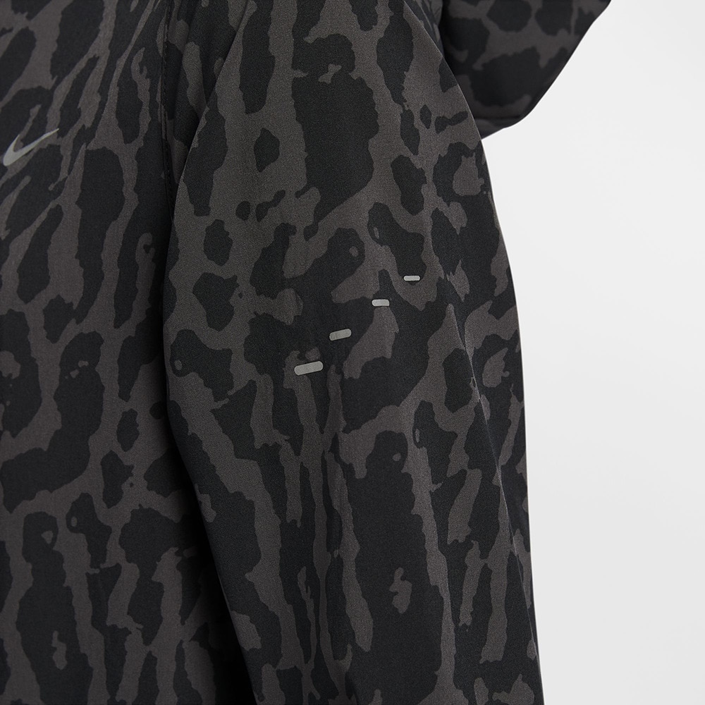 ナイキ（NIKE）（レディース）スウィフト NVLT DF ジャケット IB5845-010