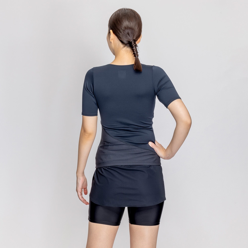 ナイキ（NIKE）（レディース）フィットネス水着 レディース 水泳 ジップ付き半袖 2in1 スカートショーツセパレーツ 2993126-009