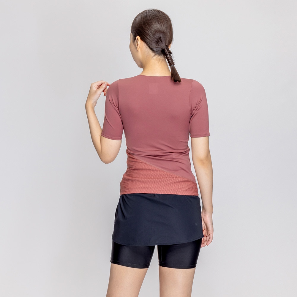 ナイキ（NIKE）（レディース）フィットネス水着 レディース 水泳 ジップ付き半袖 2in1 スカートショーツセパレーツ 2993126-014