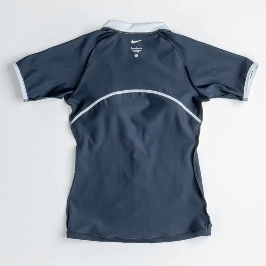 ナイキ（NIKE）（レディース）フィットネス水着 レディース 水泳 SU25 ジップ付き半袖セパレーツ 2993136-009