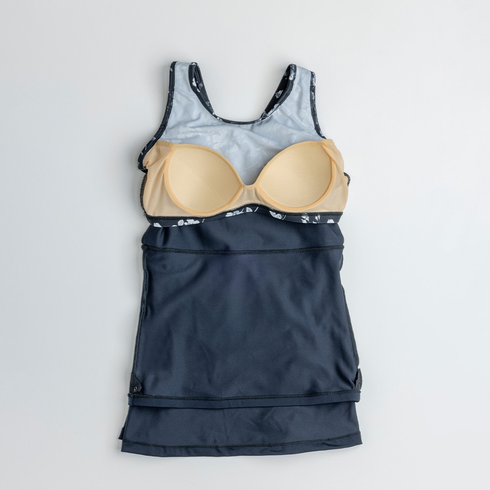 ナイキ（NIKE）（レディース）フィットネス水着 水泳 ふんわりシルエット2in1パンツセパレーツ 上下セット 黒 M-LLサイズ 2993146-009