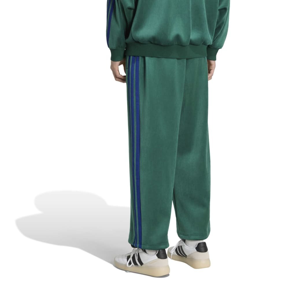 アディダス（adidas）（メンズ）スタジアム ルーズフィット ベロア フルレングス オープンヘム トラックパンツ DWB95-KV5902
