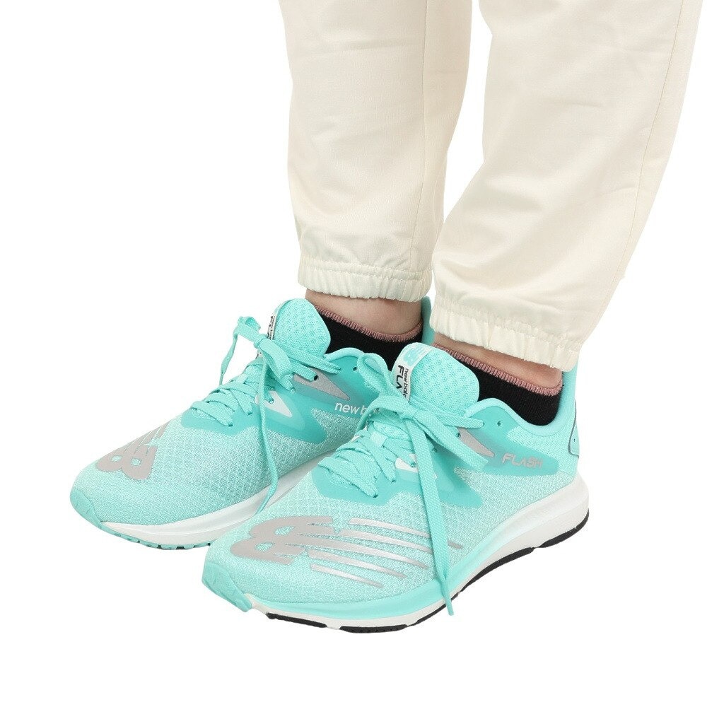 ケースイス（K SWISS）（レディース）ジャージ 上下セット レディース リレントレス フルジップフーディ AWJ31187SAH/AWP31181SAH