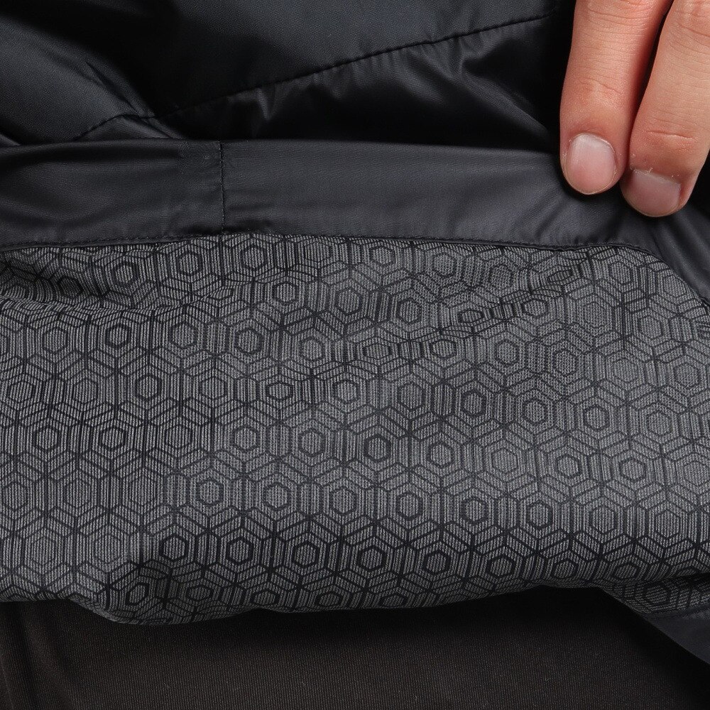 UNDERARMOUR ジップジャケット