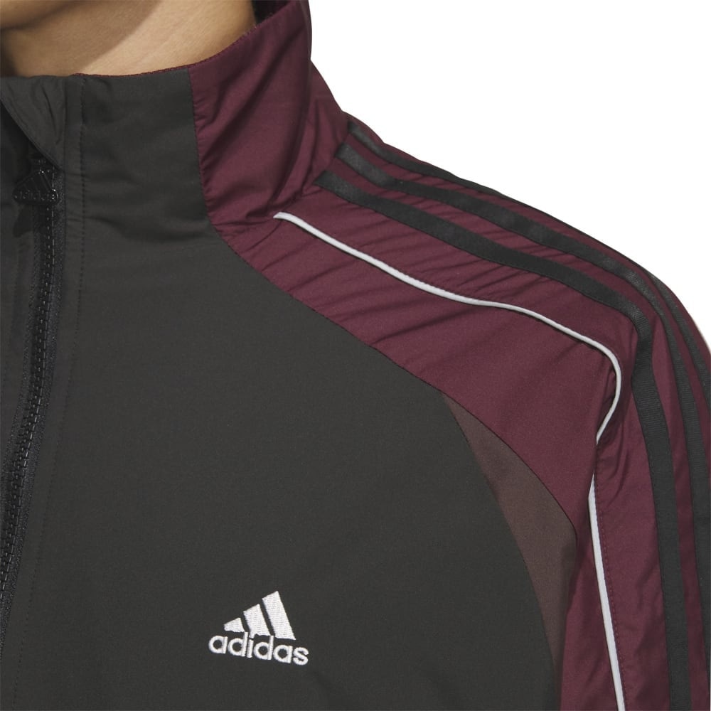 アディダス（adidas）（メンズ、レディース）ビヨンド ザ ストライプス ルーズフィット ウーブンジャケット KWX92-JG8576