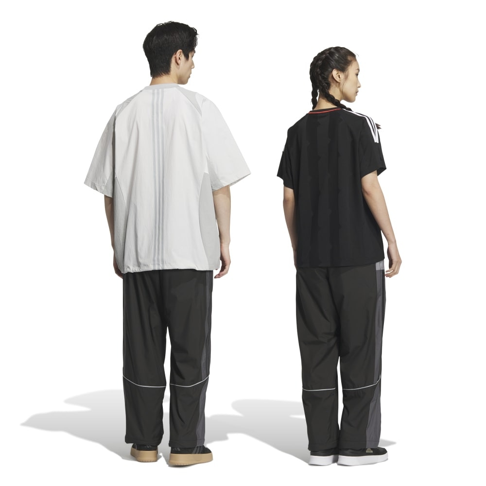 アディダス（adidas）（メンズ、レディース）ビヨンド ザ スリーストライプス ルーズフィット ウーブンパンツ KWX94-JG8582