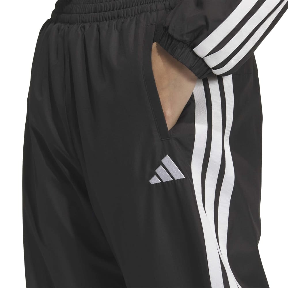 アディダス（adidas）（レディース）スリーストライプス ルーズフィット ウインドブレーカー パンツ QB216-KA0950