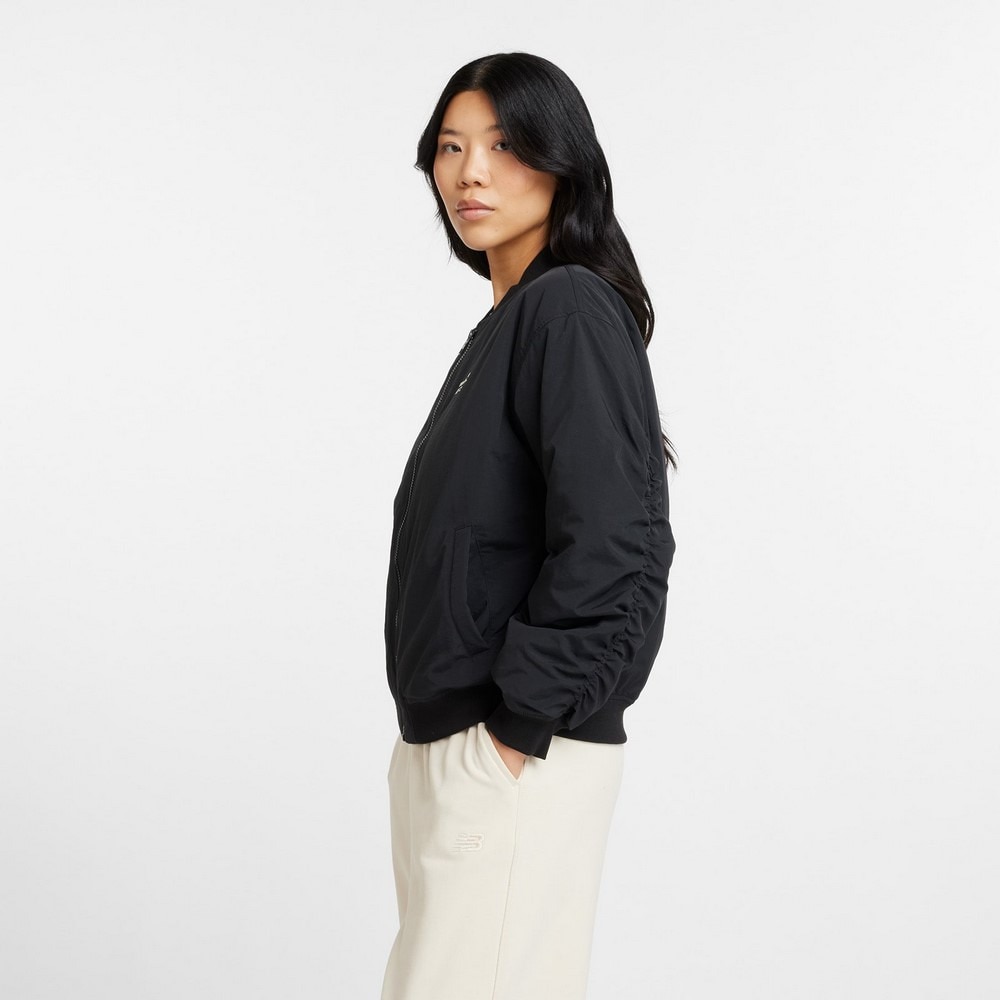 ニューバランス（new balance）（レディース）Linear Heritage ウーブンパデッド ボンバー ジャケット WJ33507BK