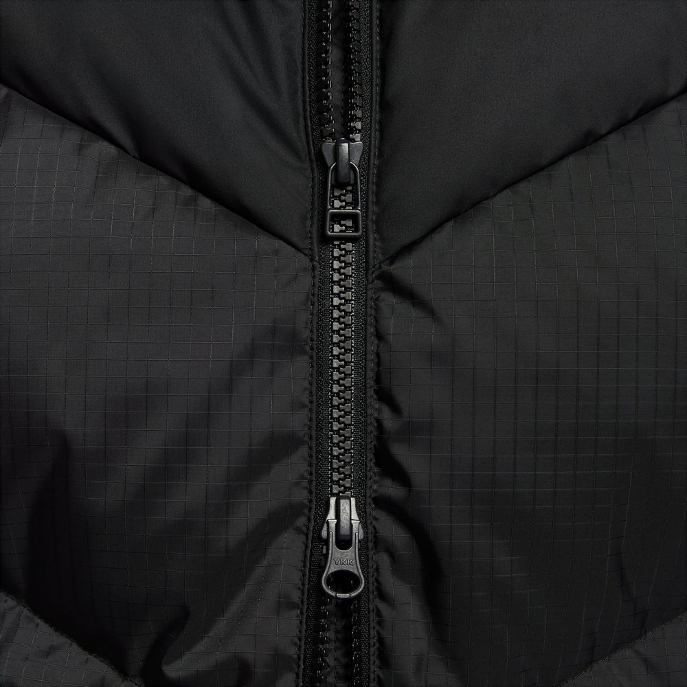 ナイキ（NIKE）（レディース）スポーツウェア Storm-FIT ルーズ