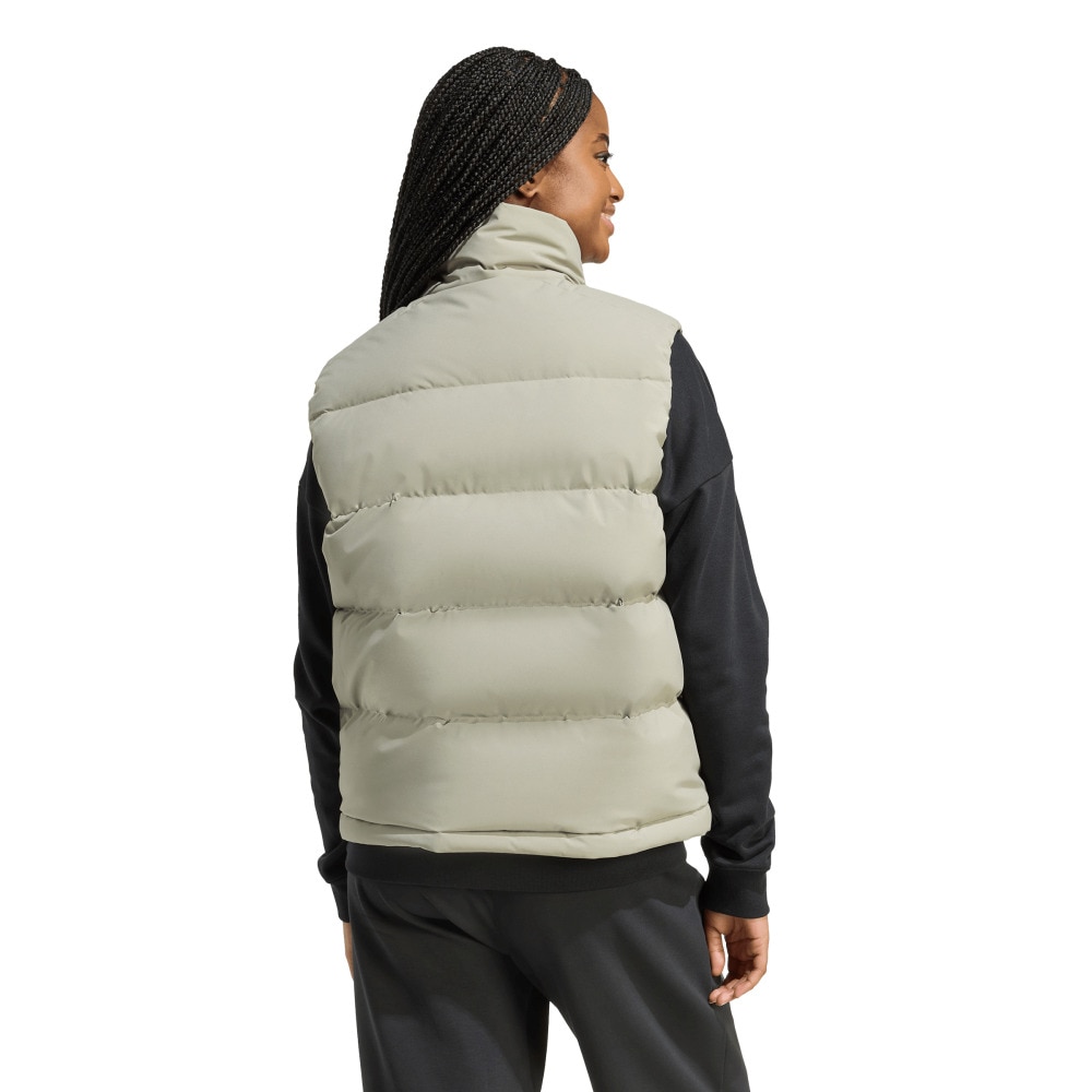 アディダス（adidas）（レディース）ヘリオニック クライマウォーム リラックス ダウンベスト JXV24-JX3025