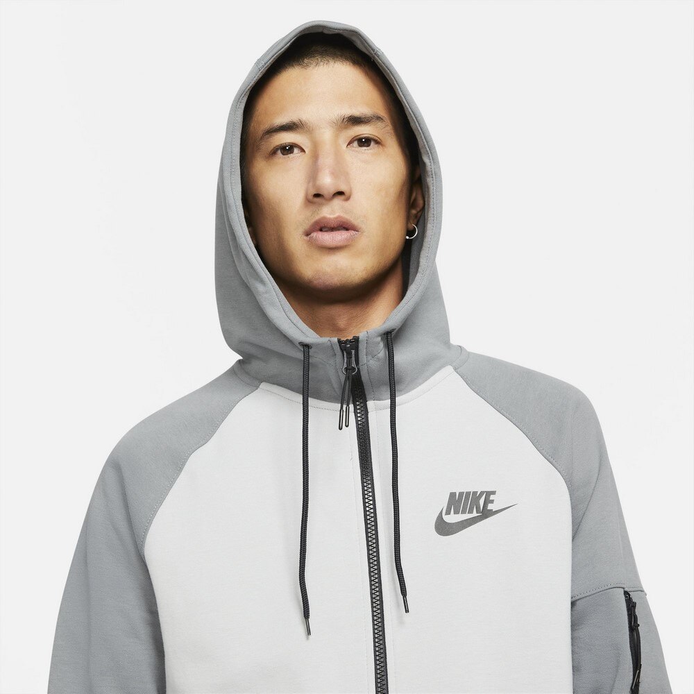 残りわずかNIKE メンズS テックフリース フルジップフーディ パーカー