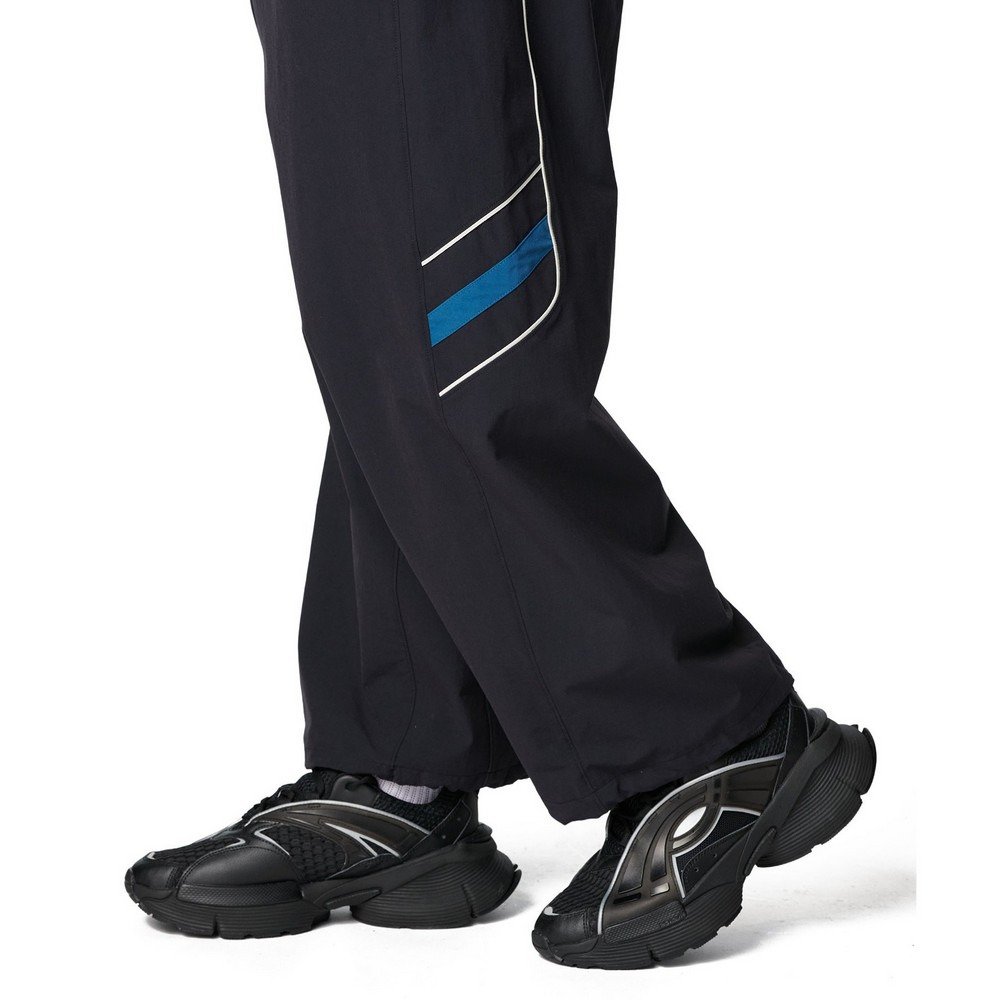アンダーアーマー（UNDER ARMOUR）（メンズ）ナイロン トラックパンツ