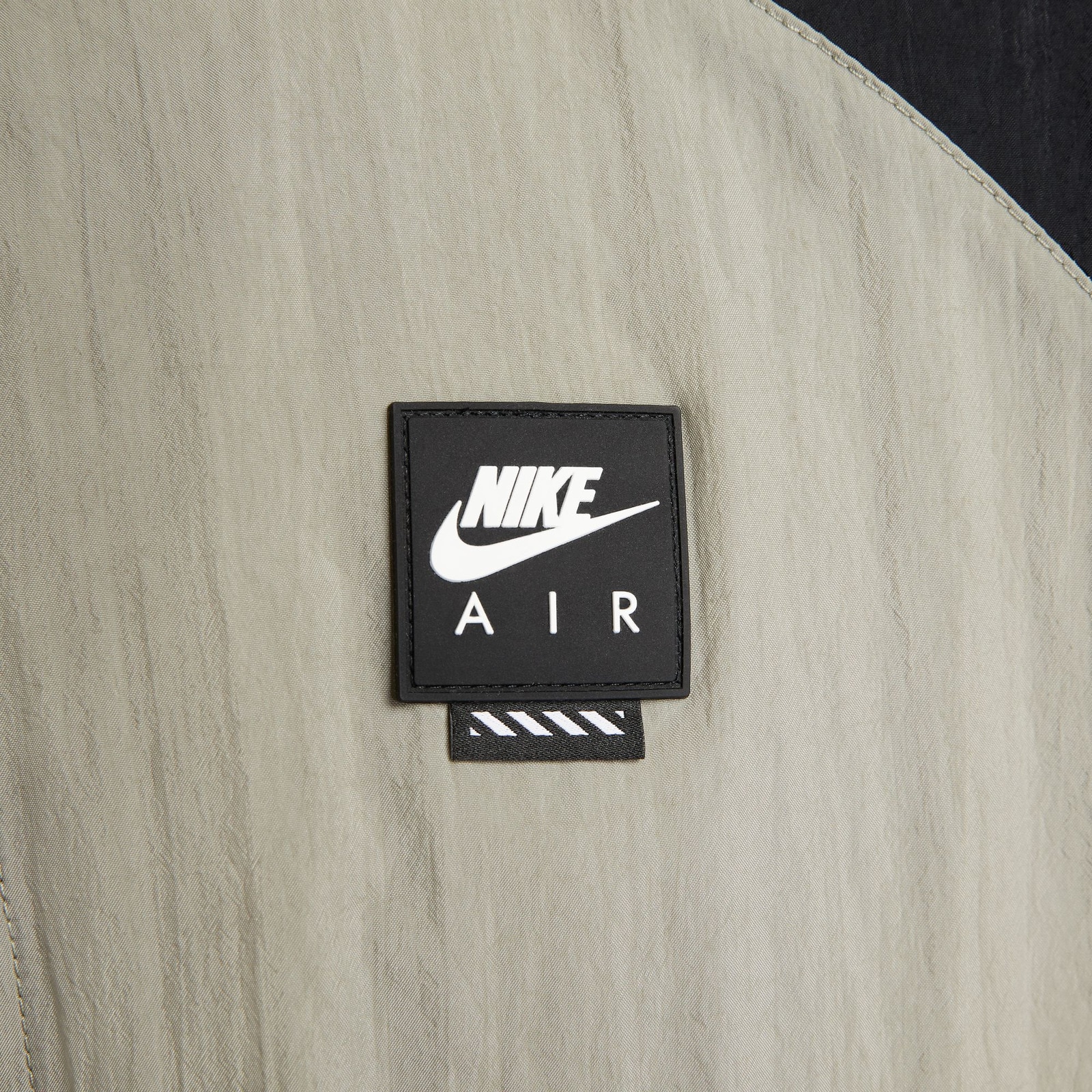 ナイキ（NIKE）（メンズ）エア ウーブン トラック ジャケット HV0881-320