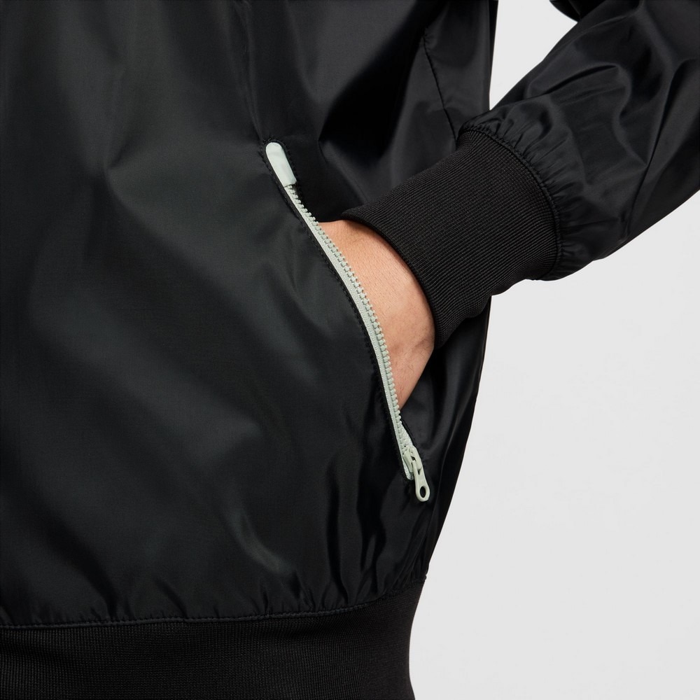 ナイキ（NIKE）（メンズ）スポーツウェア ウィンドランナー ウーブン フーデッドジャケット DA0002-018