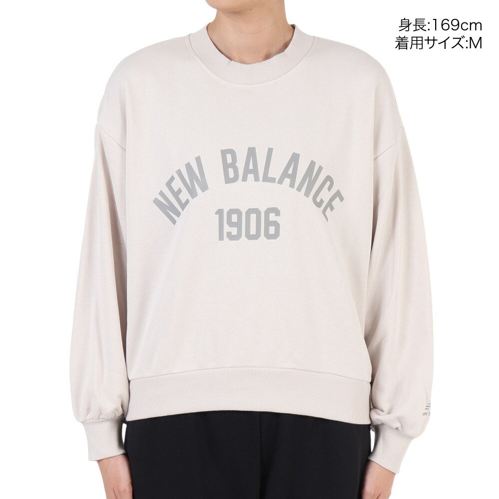 ニューバランス（new balance）（レディース）トレーナー レディース Essentials Varsity スウェットクルーネック WT33553MBM