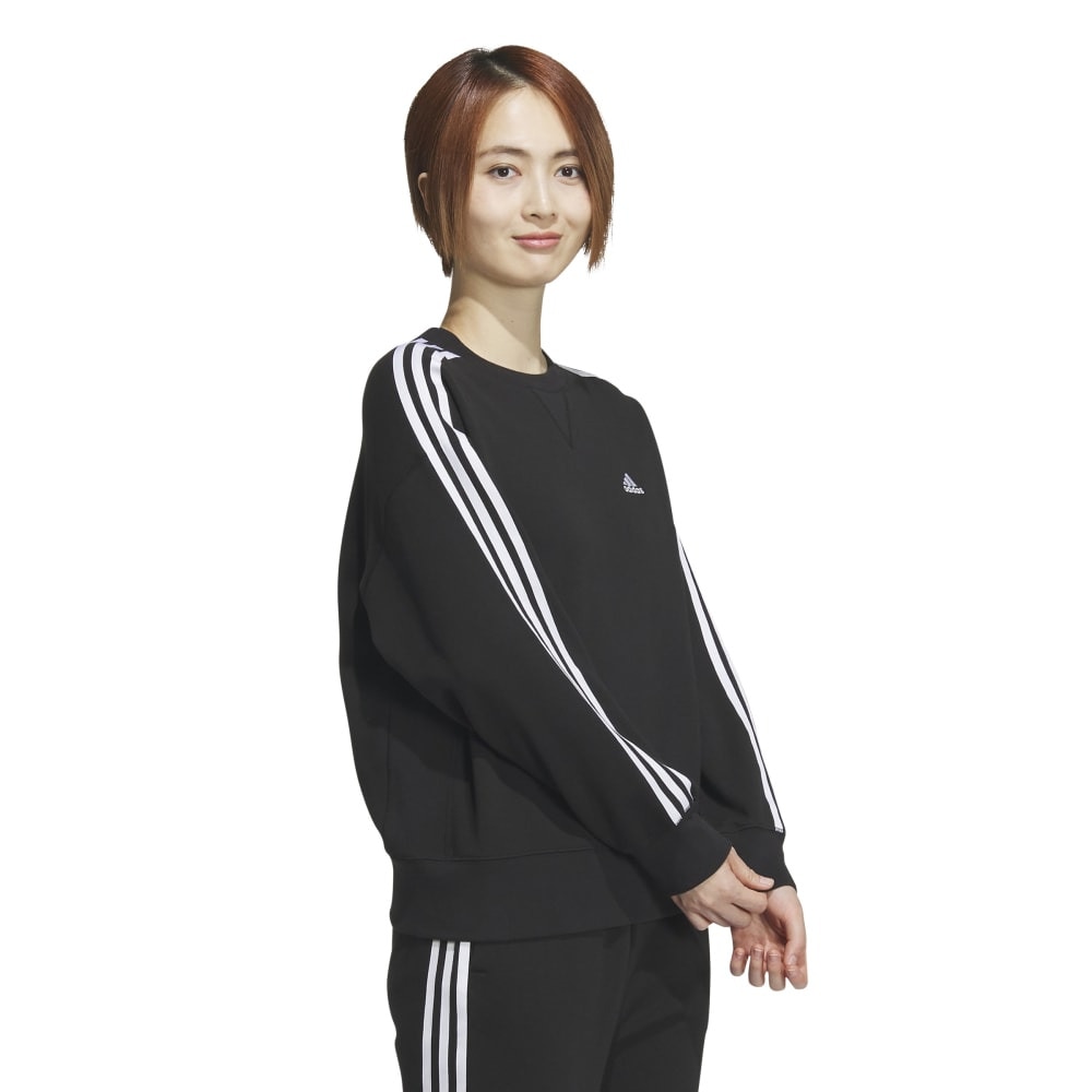 アディダス（adidas）（レディース）エッセンシャルズ プラス スリーストライプス フレンチテリー クルーネックスウェットシャツ KVF83-JF1411