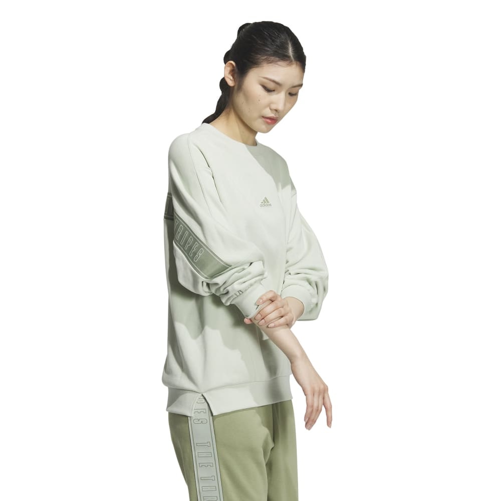 アディダス（adidas）（レディース）WORD クルーネック スウェット KTX50-JG8172