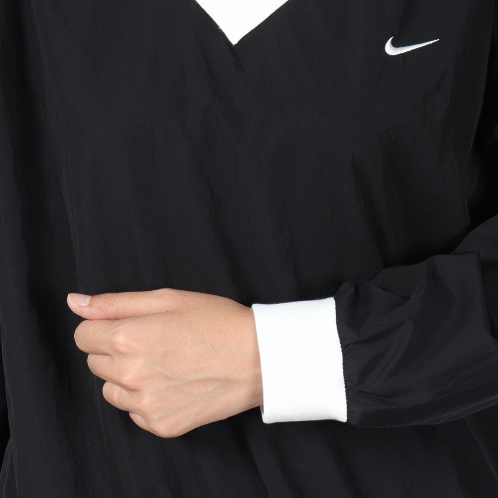 ナイキ（NIKE）（レディース）スポーツウェア エッセンシャル ウーブン UV Vネック ロングスリーブ トップ FV7650-010