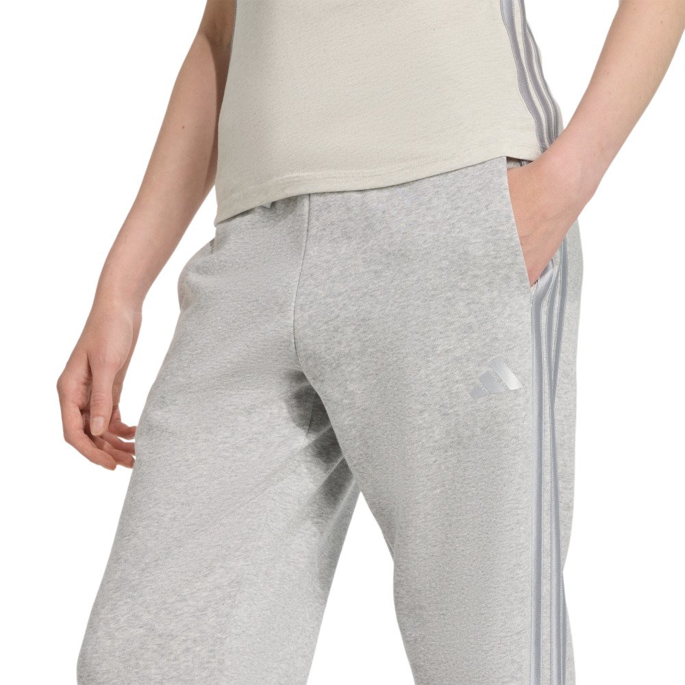 アディダス（adidas）（レディース）ホリデー スリーストライプス