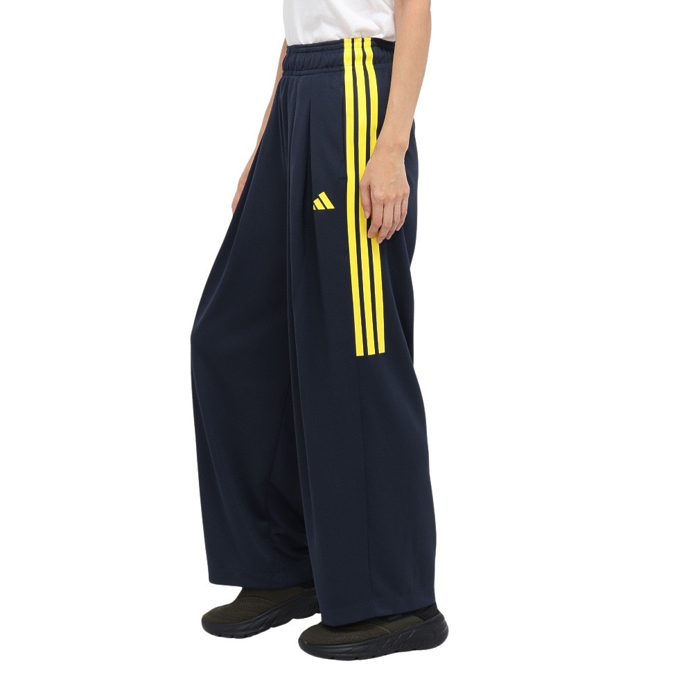 アディダス（adidas）（レディース）ティロ スリーストライプス