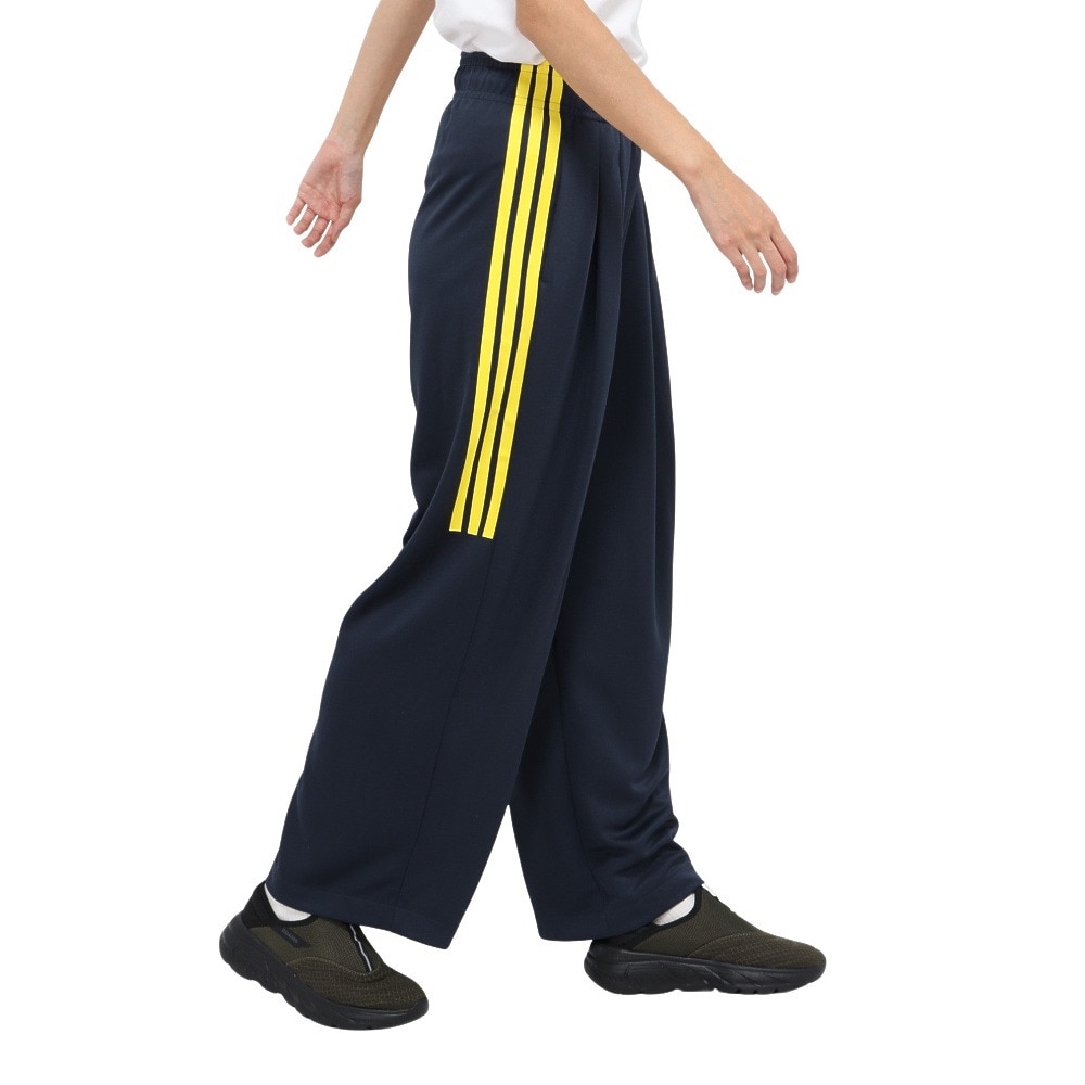 アディダス（adidas）（レディース）ティロ スリーストライプス