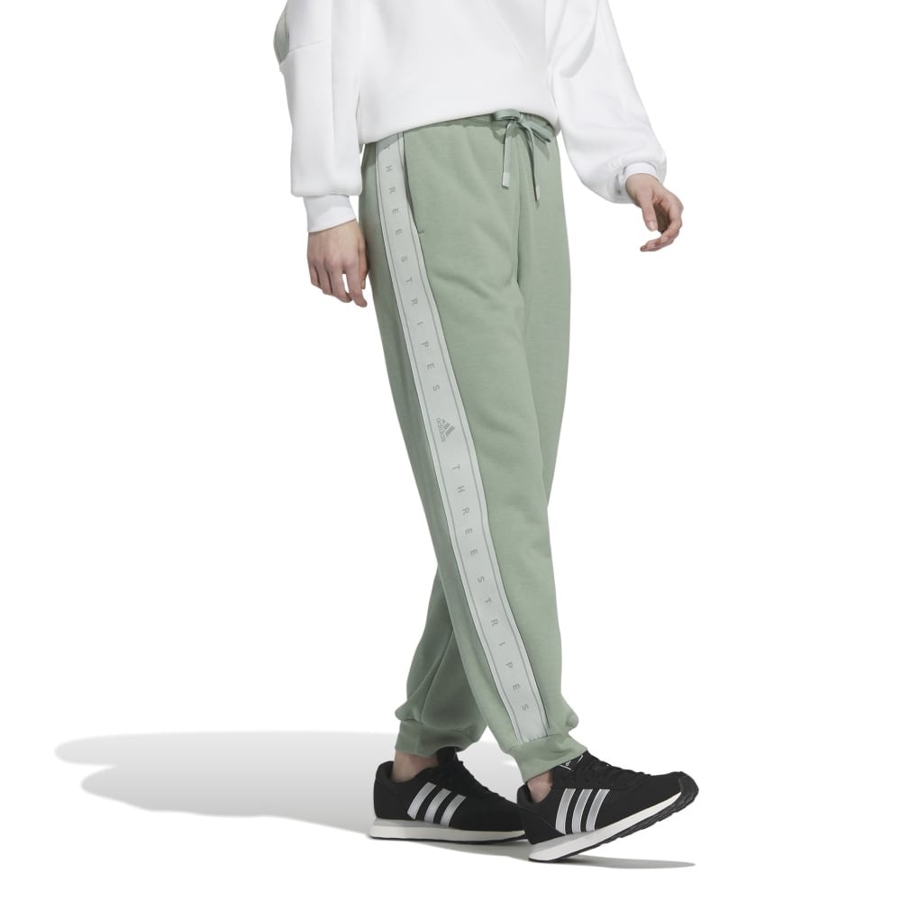 アディダス（adidas）（レディース）パンツ レディース ワーディング ルーズフィット フリース IEH69-IK9884  スポーツ用品はスーパースポーツゼビオ