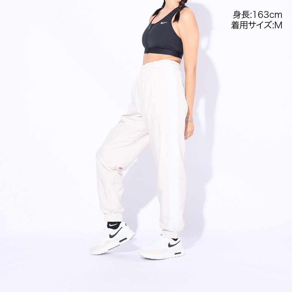 ナイキ（NIKE）（レディース）スポーツウェア クラシック ウーブン UV ミッドライズ ルーズ ジョガーパンツ FV7661-104