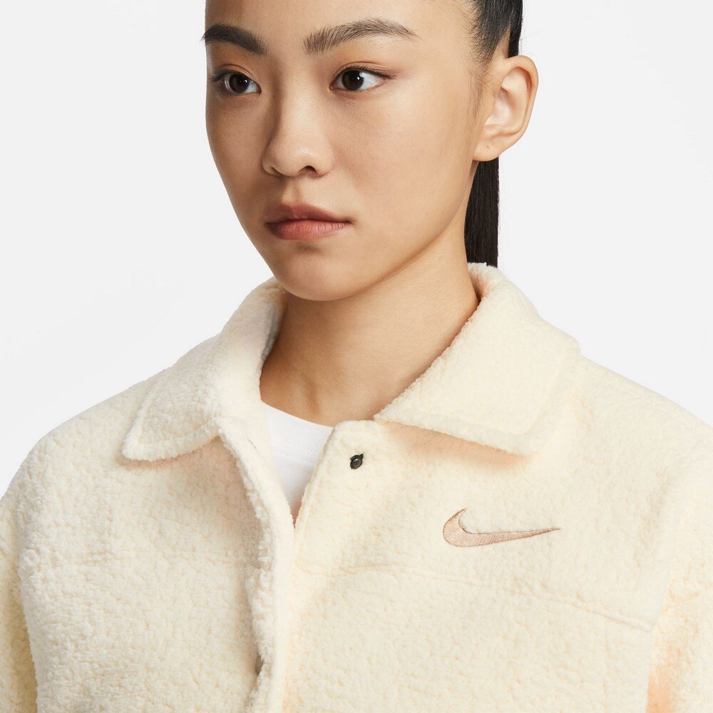 ナイキ（NIKE）（レディース）スポーツウェア カラードハイパイルジャケットFB8708-113