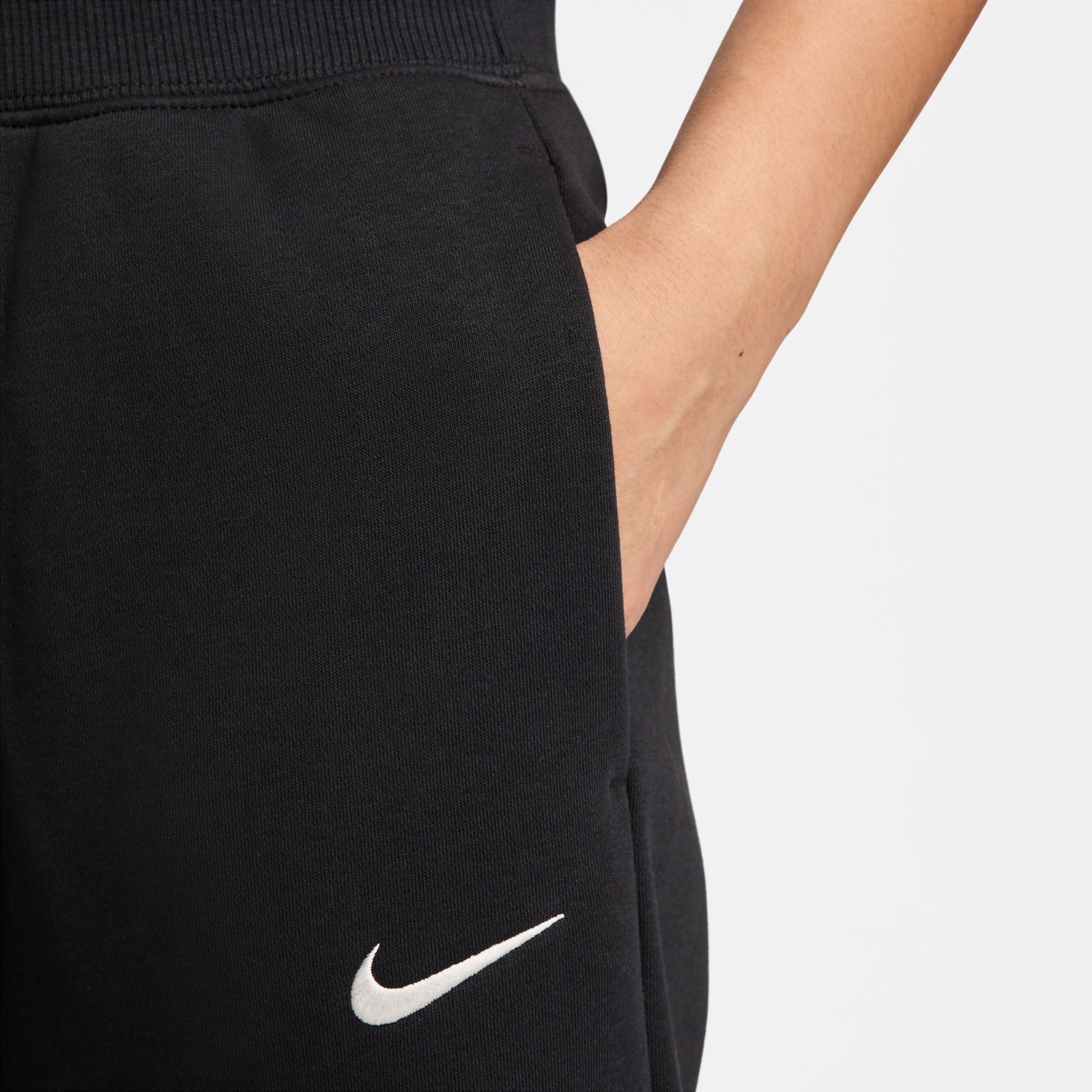 ナイキ（NIKE）（レディース）スポーツウェア フェニックス フリース ハイウエスト ワイドレッグ スウェットパンツ DQ5616-010