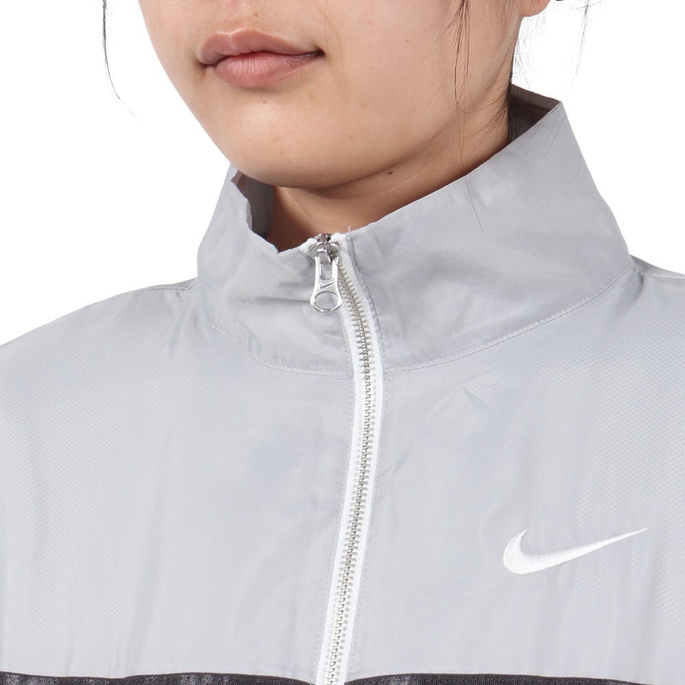 ナイキ（NIKE）（レディース）スポーツウェア ヴァーシティ ウーブンジャケット IB7917-077
