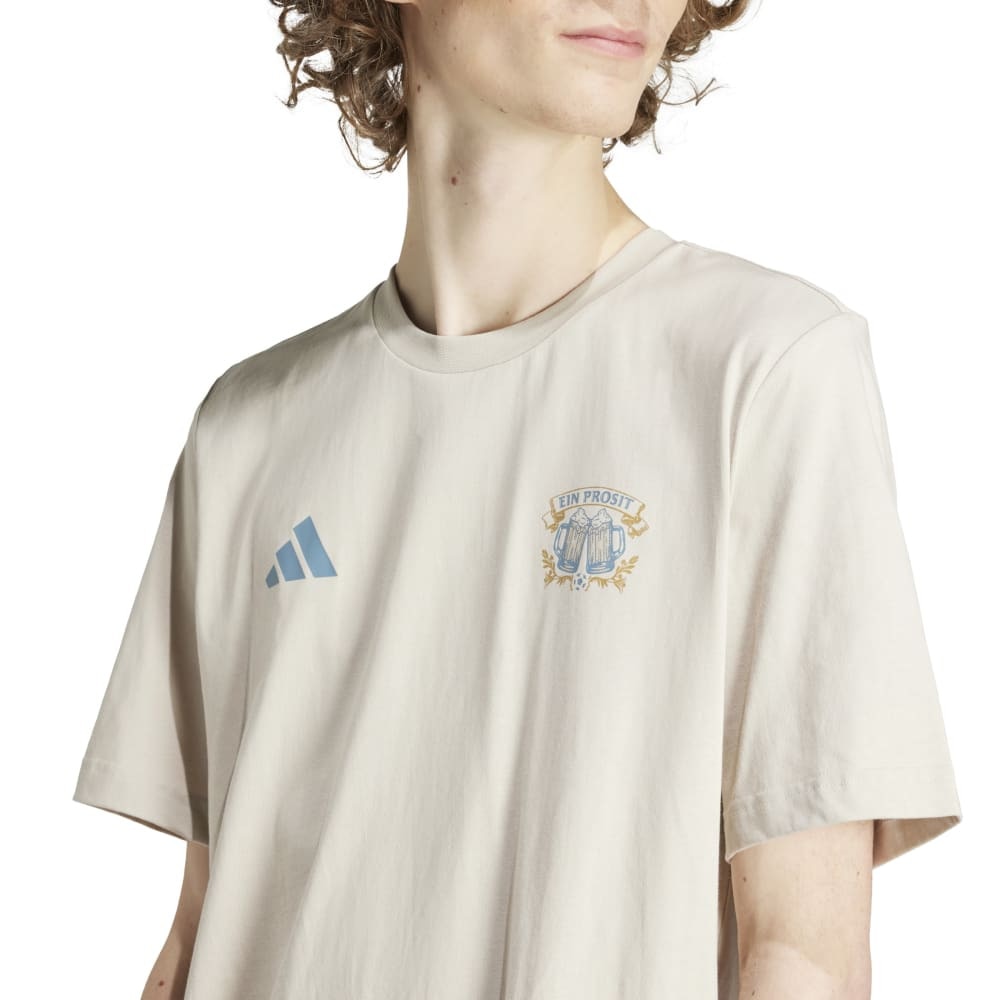 アディダス（adidas）（メンズ）Wiesn サッカー グラフィック半袖Tシャツ JTL78-IW0189