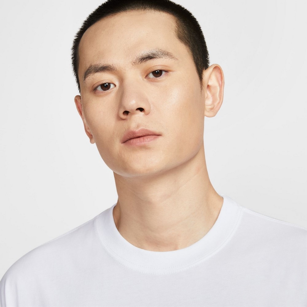 ナイキ（NIKE）（メンズ）スポーツウェア Tシャツ HQ9245-100