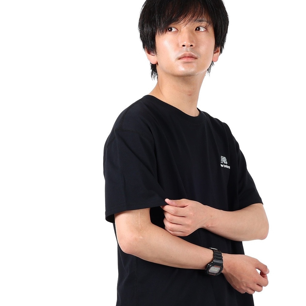 ニューバランス（new balance）（メンズ、レディース）tシャツ 半袖 ワンポイント ブラック 黒  Essentials uni-ssentials UT21503BK