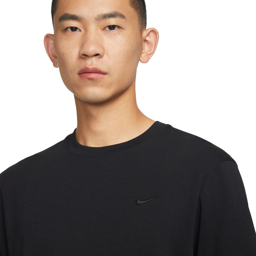 ナイキ（NIKE）（メンズ）Tシャツ 半袖 黒 ドライフィット プライマリー DV9832-010