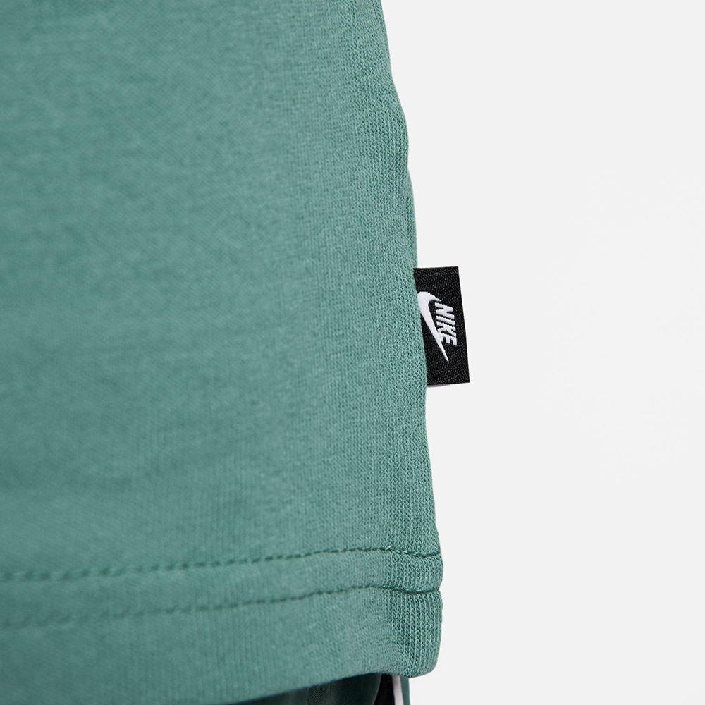 ナイキ（NIKE）（メンズ）Tシャツ 半袖 スポーツウェア プレミアム エッセンシャル 無地 ワンポイント DO7393-361