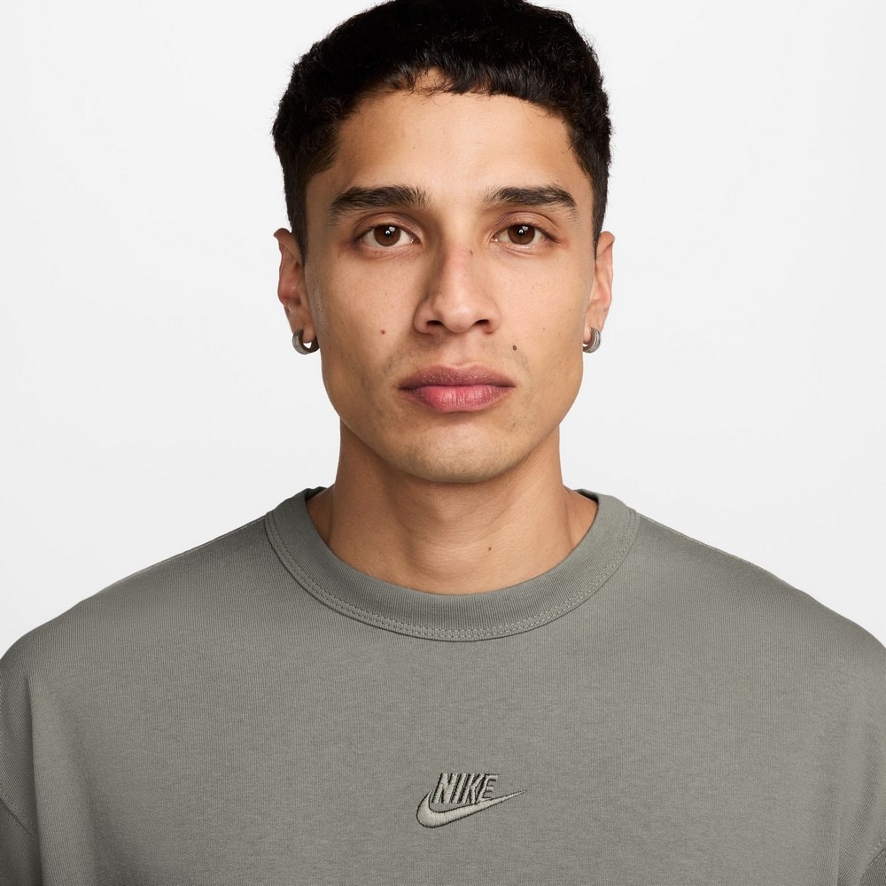 ナイキ（NIKE）（メンズ）スポーツウェア プレミアム SUST エッセンシャル 半袖Tシャツ DO7393-320