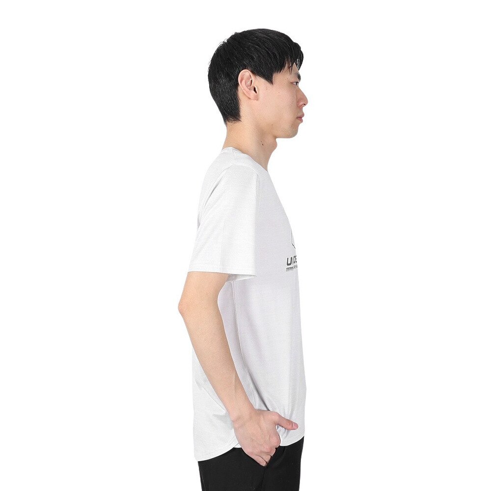 アンダーアーマー｜トレーニング ベント グラフィック ショートスリーブ Tシャツ 1370367 100 - スポーツ用品はスーパースポーツゼビオ