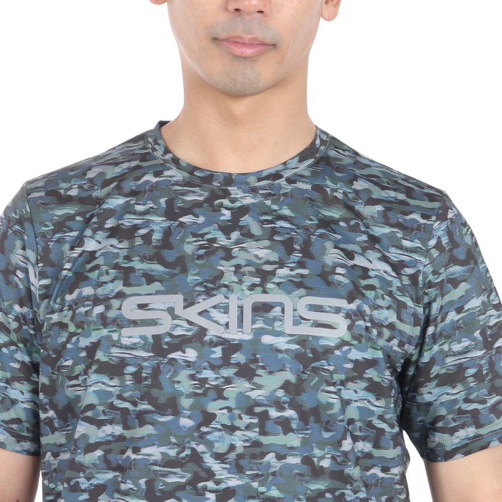 スキンズ（SKINS）（メンズ）アクティブウェア プリント Tシャツ 184-21340-126