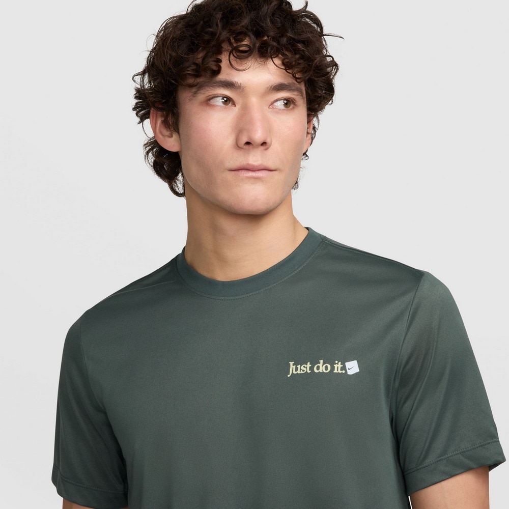 ナイキ（NIKE）（メンズ）ドライフィット フィットネス 半袖Tシャツ FZ8045-338