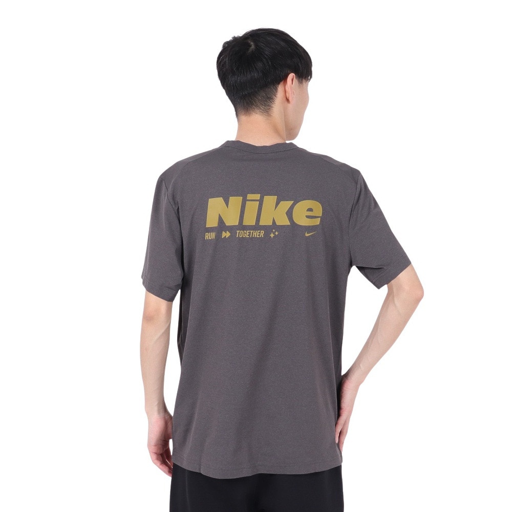 ナイキ（NIKE）（メンズ）ハイバース ドライフィットUV半袖トップ HV4882-299