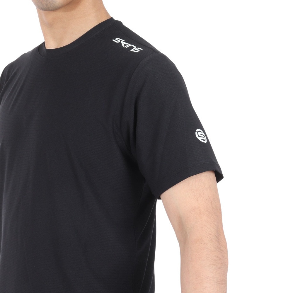 スキンズ（SKINS）（メンズ）アクティブウェア メッシュ Tシャツ 184-21342-019