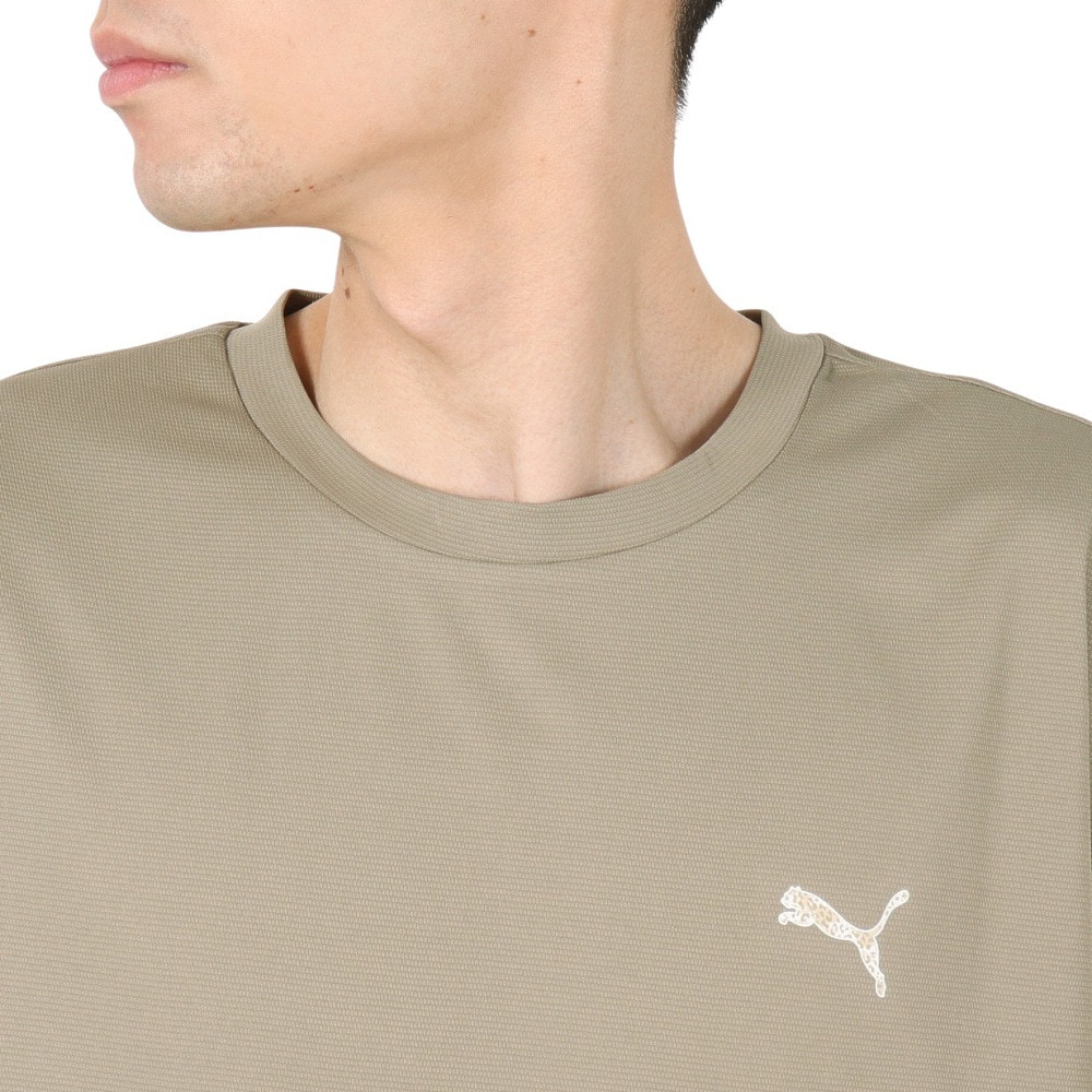 プーマ（PUMA）（メンズ）ドライプラス AOP ロゴ Tシャツ 527820 83 KHK