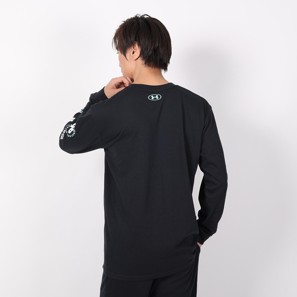 アンダーアーマー（UNDER ARMOUR）（メンズ）長袖Tシャツ メンズ ヘビーウエイト グラフィック  1381360 001