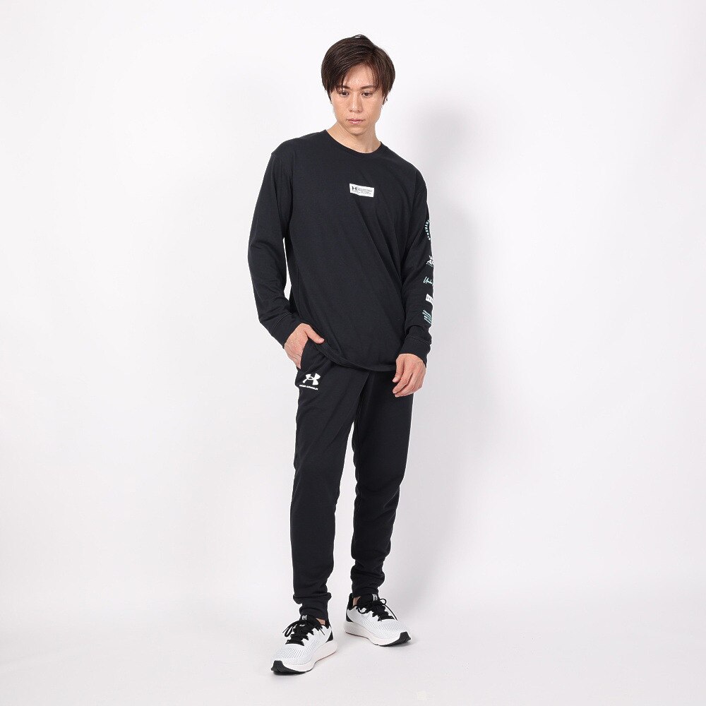 アンダーアーマー（UNDER ARMOUR）（メンズ）長袖Tシャツ メンズ ヘビーウエイト グラフィック  1381360 001