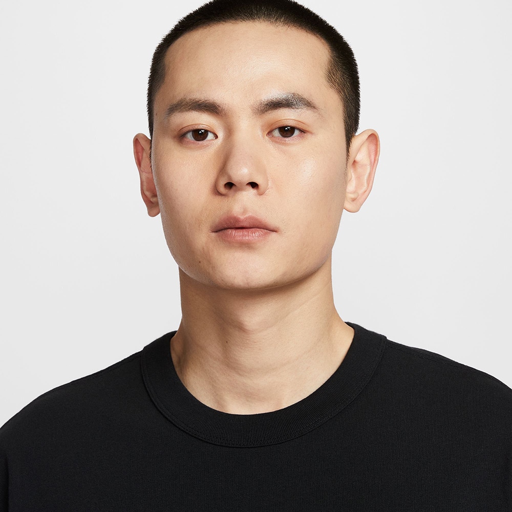 ナイキ（NIKE）（メンズ）スポーツウェア プレミアム エッセンシャル ロングスリーブ ポケット Tシャツ DR7930-011