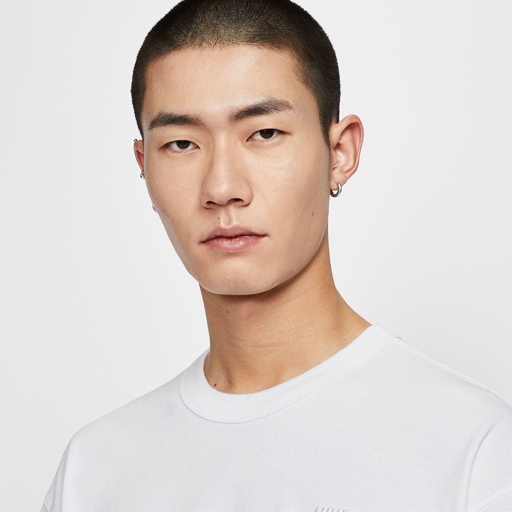 ナイキ（NIKE）（メンズ）スポーツウェア プレミアム エッセンシャル ロングスリーブ ポケット Tシャツ DR7930-101