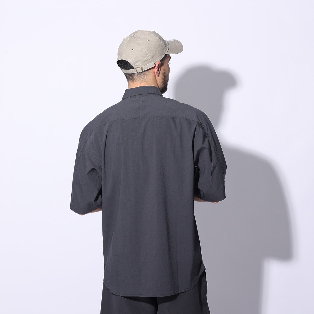 オークリー（OAKLEY）（メンズ）ESSENTIAL 半袖シャツ FOA406584-01N