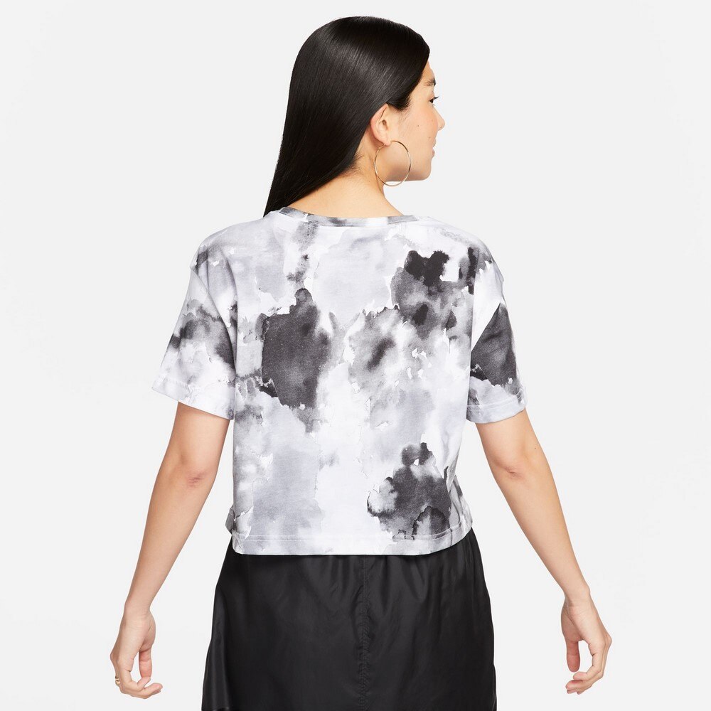 ナイキ（NIKE）（レディース）半袖Tシャツ レディース エッセンシャル FB8104-010