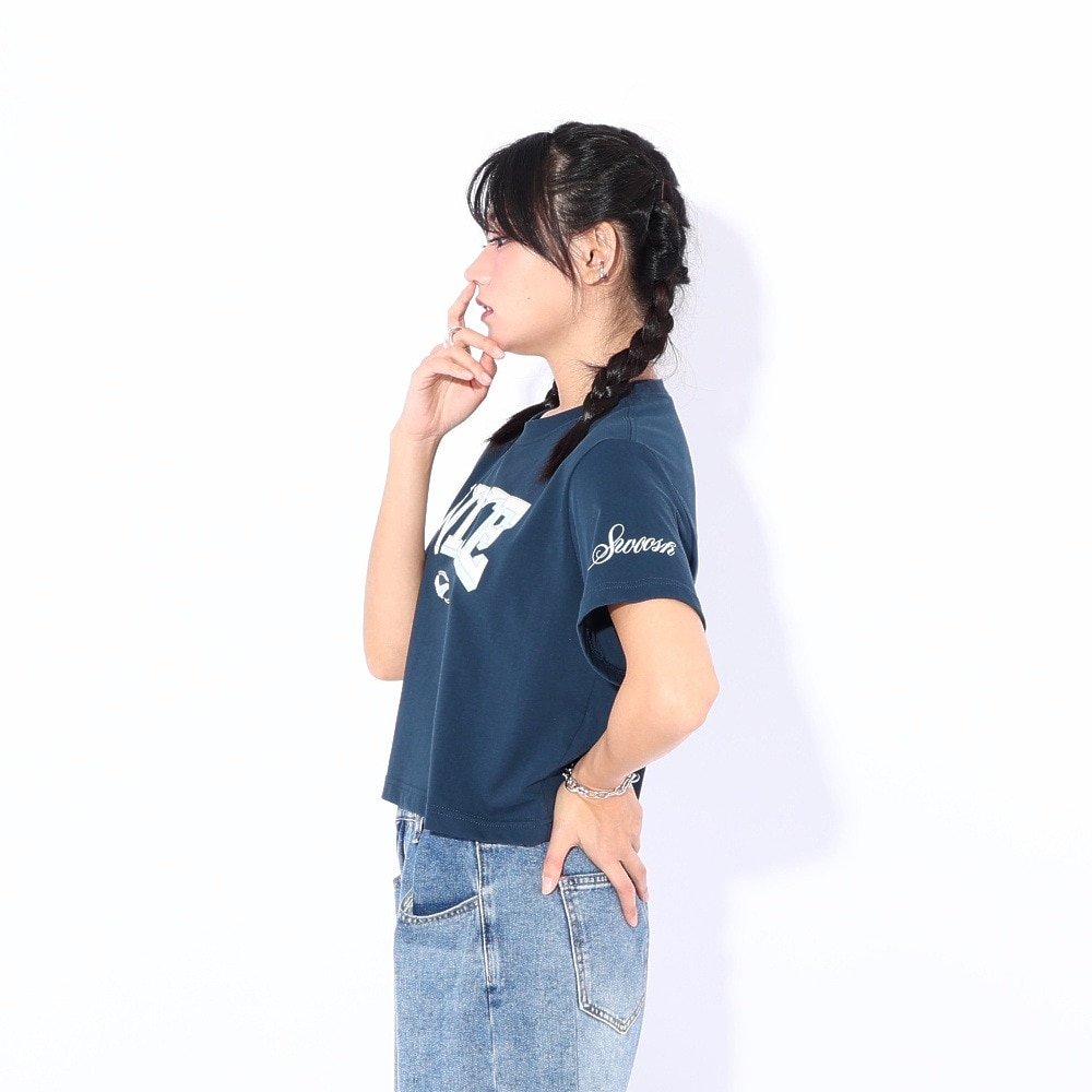ナイキ（NIKE）（レディース）NSW OC VARZITY ショートスリーブ クロップドTシャツ FZ2856-478