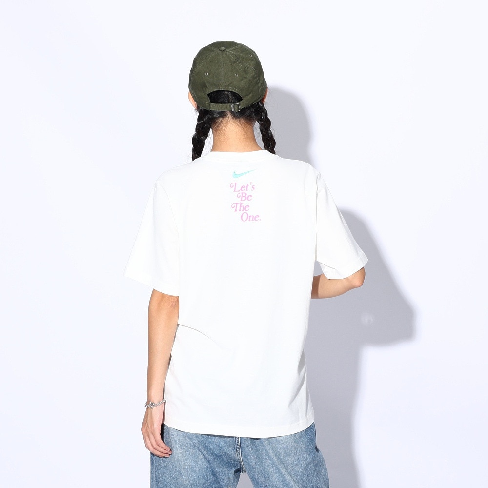 ナイキ（NIKE）（レディース）スポーツウェア エッセンシャル 半袖Tシャツ HM4594-133